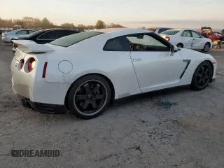 2012 Nissan GT-R Premium z VIN JN1AR5EF3CM251325, wystawiony jako Copart lot #77342524 z przebiegiem 70 923 mil mil oraz Szkoda całkowita • Salvage title. Historia ofert i sprzedaży dostępna na DreamBid. Obrazek 3.