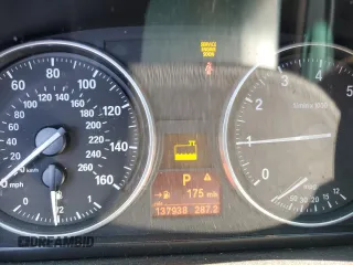 2008 BMW 3 Series 328xi with VIN WBAVT73598FZ37562, listed as a Copart auction lot 48120725 with 137,938 mi miles and Salvage title. Bid and sale history available at DreamBid. Image 9.