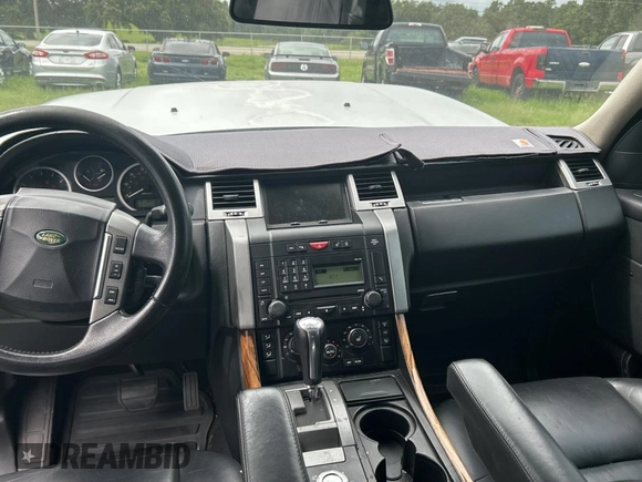 2008 Land Rover Range Rover Sport HSE с VIN SALSK25428A171759, выставлен на аукционе Copart как лот 59939805 с пробегом 169 102 миль миль и Чистый • Clean title. История ставок и продаж доступна на DreamBid. Изображение 9.