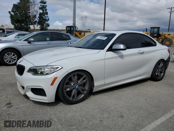 2015 BMW 2 Series M235i z VIN WBA1J7C59FV288918, wystawiony jako Copart lot #51164335 z przebiegiem 67 791 mil mil oraz Szkoda całkowita • Salvage title. Historia ofert i sprzedaży dostępna na DreamBid. Obrazek 1.