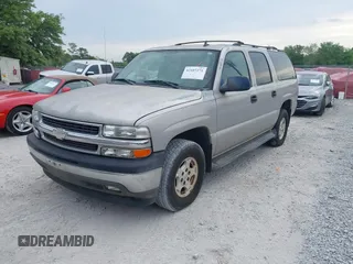 2006 Chevrolet Suburban LS w/1WT with VIN 1GNEC16Z26J178169, listed as a IAAI auction lot 42107271 with 272,073 mi miles. Bid and sale history available at carsss.com. Image 2.