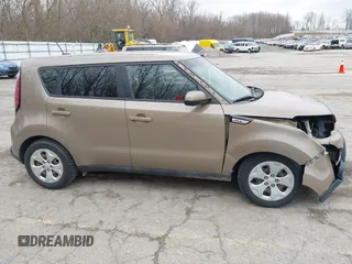 2015 Kia Soul with VIN KNDJN2A23F7117489, listed as a IAAI auction lot 42001717 with 171,816 mi miles and . Bid and sale history available at DreamBid. Image 14.