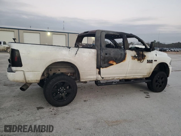 2017 Ram 2500 Big Horn with VIN 3C6UR5DJ4HG776489, listed as a Copart auction lot 47929565 with 0 mi miles and Non Repairable. Bid and sale history available at carsss.com. Image 3.