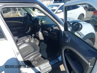 2015 MINI Countryman with VIN WMWZB3C51FWR45357, listed as a IAAI auction lot 41871831 with 201,358 mi miles and . Bid and sale history available at DreamBid. Image 5.