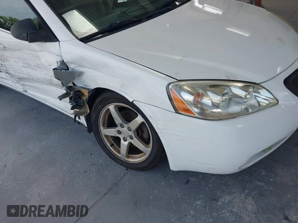 2006 Pontiac G6 GT with VIN 1G2ZH578064159972, listed as a IAAI auction lot 42213117 with 177,403 mi miles and . Bid and sale history available at DreamBid. Image 6.