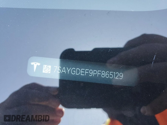 2023 Tesla Model Y Performance z VIN 7SAYGDEF9PF865129, wystawiony jako Copart lot #50228735 z przebiegiem Nie podano mil oraz Szkoda całkowita • Salvage title. Historia ofert i sprzedaży dostępna na DreamBid. Obrazek 15.