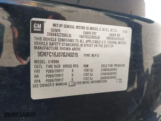 2007 Chevrolet Suburban LT with VIN 3GNFC16J07G243215, listed as a IAAI auction lot 41631673 with 200,990 mi miles. Bid and sale history available at carsss.com. Image 9.