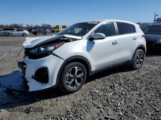 2022 Kia Sportage LX with VIN KNDPM3AC4N7953337, listed as a Copart auction lot 43190374 with 17,228 mi miles and Salvage Title. Bid and sale history available at carsss.com. Image 1.