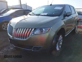 2013 Lincoln MKX z VIN 2LMDJ8JK6DBL06315, wystawiony jako IAAI lot #41737956 z przebiegiem 134 423 mil mil oraz . Historia ofert i sprzedaży dostępna na DreamBid. Obrazek 17.
