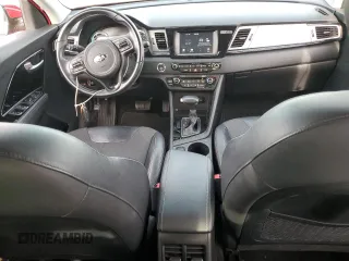 2017 Kia Niro Touring Launch Edition with VIN KNDCC3LC4H5060261, listed as a Copart auction lot 51481324 with 57,493 mi miles and Salvage Title. Bid and sale history available at carsss.com. Image 8.