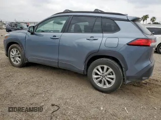 2023 Toyota Corolla Cross LE z VIN 7MUCAAAG4PV038470, wystawiony jako Copart lot #55999615 z przebiegiem 41 269 mil mil oraz Szkoda całkowita • Salvage title. Historia ofert i sprzedaży dostępna na DreamBid. Obrazek 2.