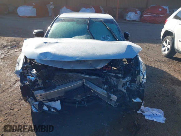 2017 Nissan Maxima SV with VIN 1N4AA6AP4HC423065, listed as a IAAI auction lot 41261087 with 86,785 mi miles and . Bid and sale history available at DreamBid. Image 12.