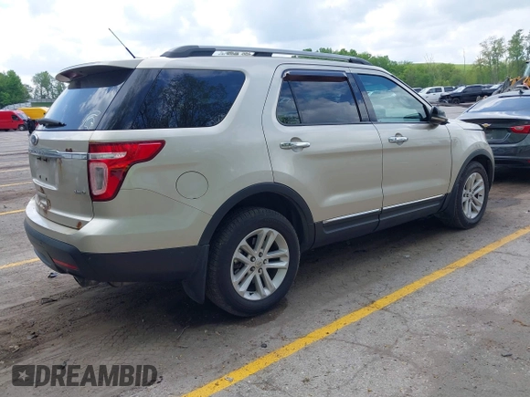 2011 Ford Explorer XLT z VIN 1FMHK8D88BGA81069, wystawiony jako IAAI lot #42276921 z przebiegiem 211 646 mil mil oraz . Historia ofert i sprzedaży dostępna na DreamBid. Obrazek 4.