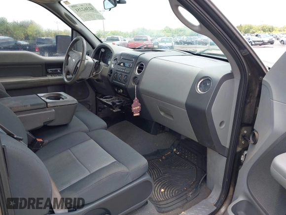 2008 Ford F-150 XL with VIN 1FTPX12V88FA77720, listed as a IAAI auction lot 42362251 with 259,870 mi miles and . Bid and sale history available at DreamBid. Image 5.