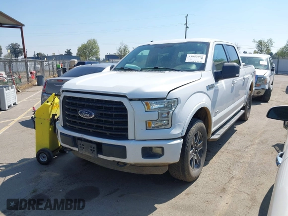 2015 Ford F-150 XLT with VIN 1FTEW1EP0FFA16253, listed as a IAAI auction lot 41852006 with 313,018 mi miles. Bid and sale history available at carsss.com. Image 2.