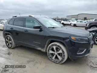 2019 Jeep Cherokee Limited with VIN 1C4PJMDX7KD268890, listed as a Copart auction lot 48292965 with 106,480 mi miles and Salvage Title. Bid and sale history available at DreamBid. Image 4.