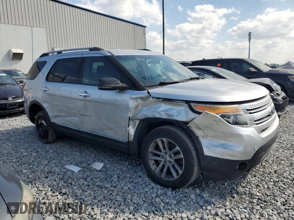 2013 Ford Explorer XLT with VIN 1FM5K8D88DGB62093, listed as a Copart auction lot 48991285 with 147,359 mi miles and Non Repairable. Bid and sale history available at DreamBid. Image 4.