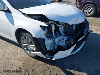 2017 Toyota Camry XLE with VIN 4T1BF1FK4HU701081, listed as a IAAI auction lot 41576380 with 75,426 mi miles. Bid and sale history available at carsss.com. Image 6.