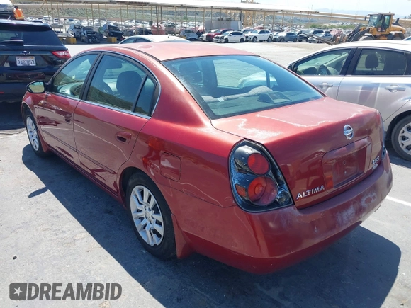 2006 Nissan Altima 2.5 S with VIN 1N4AL11D86N388244, listed as a IAAI auction lot 42012846 with 281,207 mi miles. Bid and sale history available at carsss.com. Image 3.