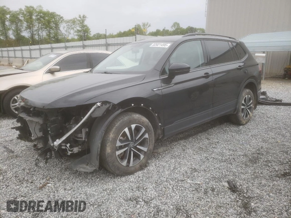 2022 Volkswagen Tiguan S with VIN 3VV0B7AX3NM076297, listed as a Copart auction lot 52021495 with 30,212 mi miles and Salvage title. Bid and sale history available at DreamBid. Image 1.