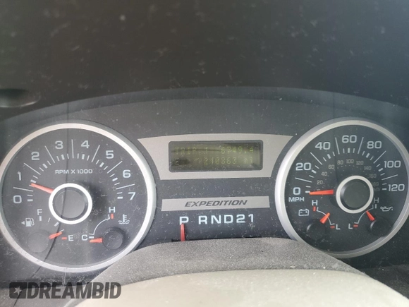 2005 Ford Expedition Eddie Bauer with VIN 1FMFU18535LA51658, listed as a Copart auction lot 61268125 with 210,363 mi miles and Salvage title. Bid and sale history available at DreamBid. Image 9.