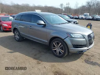 2012 Audi Q7 3.0T Premium Plus with VIN WA1LGAFE5CD000357, listed as a IAAI auction lot 41768977 with 126,996 mi miles. Bid and sale history available at carsss.com. Image 1.