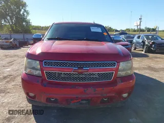 2012 Chevrolet Suburban LS with VIN 1GNSCHE08CR327180, listed as a IAAI auction lot 40229963 with 235,469 mi miles. Bid and sale history available at carsss.com. Image 12.
