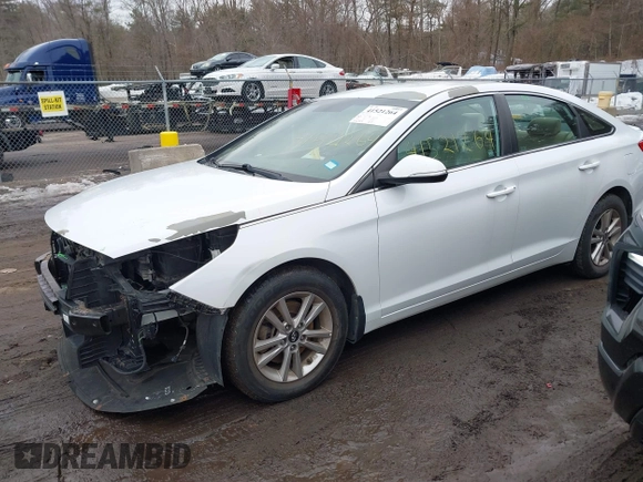 2016 Hyundai Sonata Eco z VIN 5NPE24AA7GH416557, wystawiony jako IAAI lot #41521264 z przebiegiem 119 909 mil mil oraz . Historia ofert i sprzedaży dostępna na DreamBid. Obrazek 2.