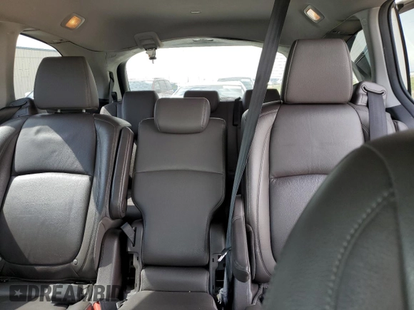 2018 Honda Odyssey EX-L z VIN 5FNRL6H68JB508942, wystawiony jako Copart lot #57323725 z przebiegiem 106 083 mil mil oraz Czysty tytuł • Clean title. Historia ofert i sprzedaży dostępna na DreamBid. Obrazek 10.