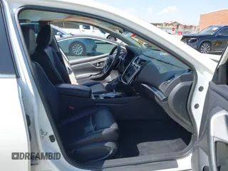 2018 Nissan Altima SV with VIN 1N4AL3AP6JC213193, listed as a IAAI auction lot 41880679 with 109,594 mi miles and . Bid and sale history available at carsss.com. Image 5.