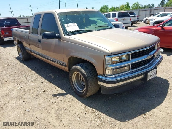 1996 Chevrolet C/K 1500 with VIN 1GCEC19M3TE109777, listed as a IAAI auction lot 41967359 with 275,997 mi miles. Bid and sale history available at carsss.com. Image 1.
