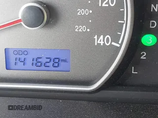 2009 Hyundai Elantra SE z VIN KMHDU46D99U597299, wystawiony jako IAAI lot #42395907 z przebiegiem 141 628 mil mil oraz . Historia ofert i sprzedaży dostępna na DreamBid. Obrazek 16.