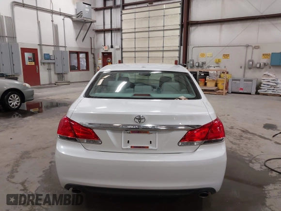 2012 Toyota Avalon with VIN 4T1BK3DB0CU457805, listed as a IAAI auction lot 41920027 with 120,840 mi miles. Bid and sale history available at carsss.com. Image 16.