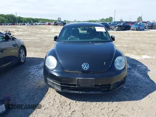 2015 Volkswagen Beetle Fleet Edition с VIN 3VWF17AT8FM647581, выставлен на аукционе IAAI как лот 42320180 с пробегом 148 257 миль миль и . История ставок и продаж доступна на DreamBid. Изображение 12.