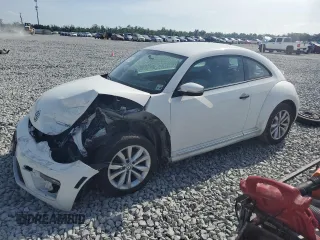 2017 Volkswagen Beetle 1.8T Fleet with VIN 3VWF17AT4HM625936, listed as a Copart auction lot 52192265 with 109,113 mi miles and Clean Title. Bid and sale history available at carsss.com. Image 1.
