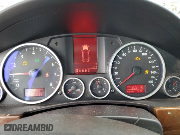 2008 Volkswagen Touareg V6 z VIN WVGBE77LX8D000610, wystawiony jako Copart lot #58434065 z przebiegiem 208 718 mil mil oraz Czysty tytuł • Clean title. Historia ofert i sprzedaży dostępna na DreamBid. Obrazek 9.
