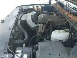 2006 Chevrolet Tahoe LS z VIN 1GNEC13V16R132111, wystawiony jako IAAI lot #42566124 z przebiegiem 296 173 mil mil oraz . Historia ofert i sprzedaży dostępna na DreamBid. Obrazek 19.