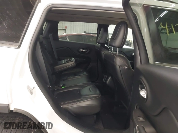 2016 Jeep Cherokee Limited z VIN 1C4PJMDS7GW250969, wystawiony jako IAAI lot #41317399 z przebiegiem 118 598 mil mil oraz . Historia ofert i sprzedaży dostępna na DreamBid. Obrazek 8.