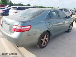 2008 Toyota Camry LE with VIN 4T1BE46K18U752137, listed as a IAAI auction lot 42027846 with 247,916 mi miles. Bid and sale history available at carsss.com. Image 4.