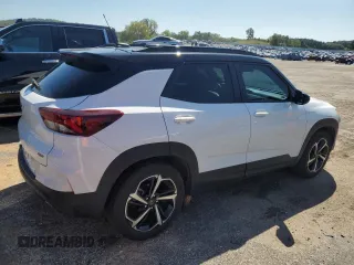2021 Chevrolet TrailBlazer RS with VIN KL79MTSLXMB118343, listed as a Copart auction lot 70163624 with 49,889 mi miles and Salvage Title. Bid and sale history available at DreamBid. Image 3.