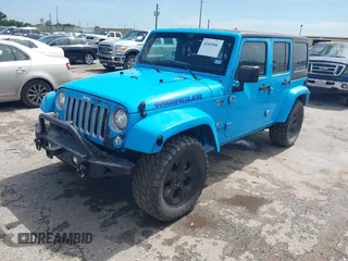 2017 Jeep Wrangler Unlimited Sahara z VIN 1C4BJWEG9HL722849, wystawiony jako IAAI lot #42435486 z przebiegiem 107 571 mil mil oraz . Historia ofert i sprzedaży dostępna na DreamBid. Obrazek 17.