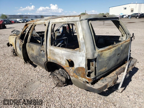 1994 Ford Explorer Eddie Bauer z VIN 1FMDU34X3RUA09355, wystawiony jako Copart lot #61954763 z przebiegiem Nie podano mil oraz Szkoda całkowita • Salvage title. Historia ofert i sprzedaży dostępna na DreamBid. Obrazek 2.