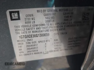 2016 GMC Canyon 4WD SLE with VIN 1GTG6CE36G1380659, listed as a IAAI auction lot 41803736 with 72,070 mi miles. Bid and sale history available at carsss.com. Image 9.