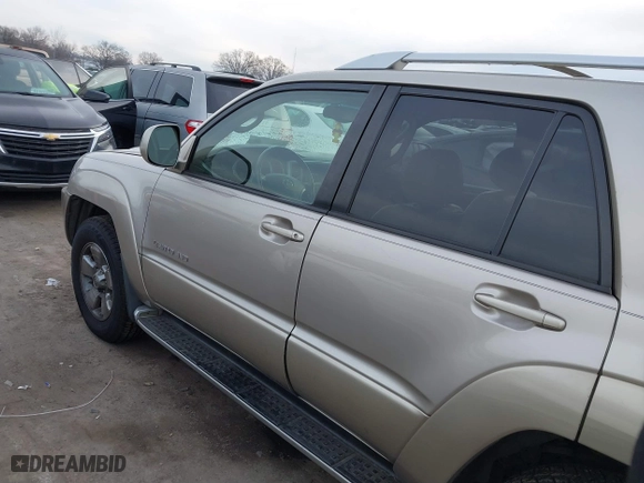 2004 Toyota 4Runner Limited with VIN JTEBU17R140041553, listed as a IAAI auction lot 41346360 with 1 mi miles. Bid and sale history available at carsss.com. Image 14.