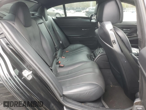 2015 BMW 6 Series 640i xDrive z VIN WBA6B8C5XFD453762, wystawiony jako Copart lot #44228965 z przebiegiem 105 188 mil mil oraz Szkoda całkowita • Salvage title. Historia ofert i sprzedaży dostępna na DreamBid. Obrazek 10.