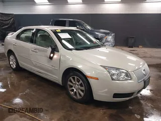 2008 Mercury Milan with VIN 3MEHM07Z08R655703, listed as a IAAI auction lot 41617327 with 60,778 mi miles. Bid and sale history available at carsss.com. Image 1.