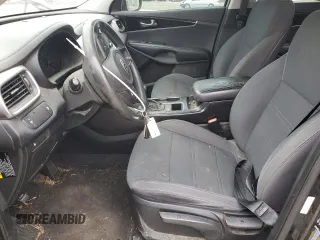 2017 Kia Sorento LX with VIN 5XYPG4A34HG331566, listed as a Copart auction lot 85127704 with 160,203 mi miles and Salvage Title. Bid and sale history available at carsss.com. Image 7.