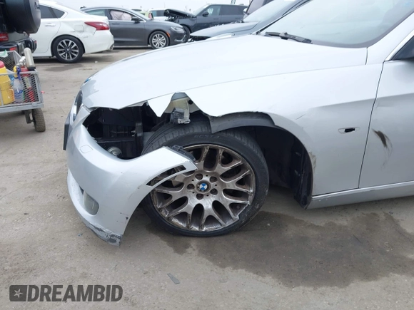 2008 BMW 3 Series 328i z VIN WBAWV13508P119840, wystawiony jako IAAI lot #42171550 z przebiegiem 123 886 mil mil oraz . Historia ofert i sprzedaży dostępna na DreamBid. Obrazek 6.