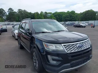 2016 Ford Explorer Platinum z VIN 1FM5K8HT6GGA65008, wystawiony jako IAAI lot #42284204 z przebiegiem 142 784 mil mil oraz . Historia ofert i sprzedaży dostępna na DreamBid. Obrazek 1.