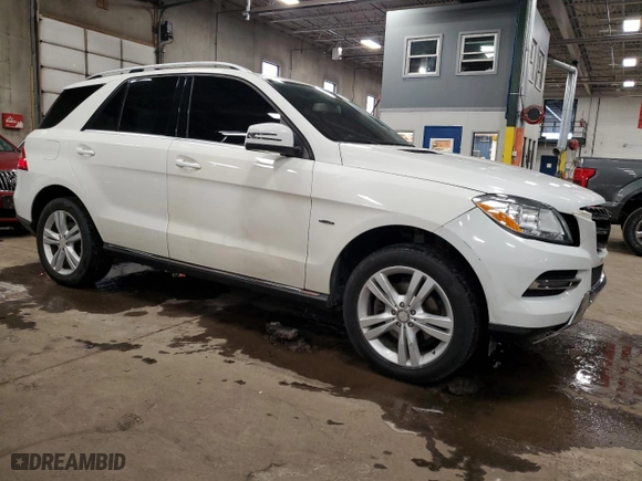 2012 Mercedes-Benz M-Class ML 350 with VIN 4JGDA5HB0CA022804, listed as a Copart auction lot 45549125 with 247,174 mi miles and Salvage Title. Bid and sale history available at carsss.com. Image 4.